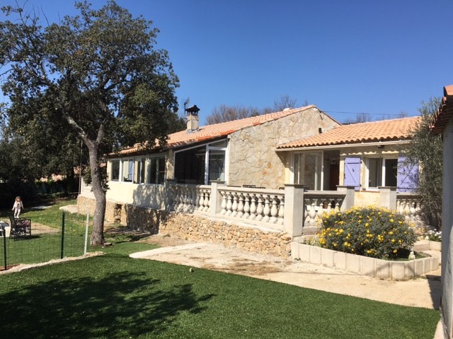 pas de vis à vis, de plein pied 5 sainte Anastasie sur issole Proche de la nature plein sud maison agréable et moderne